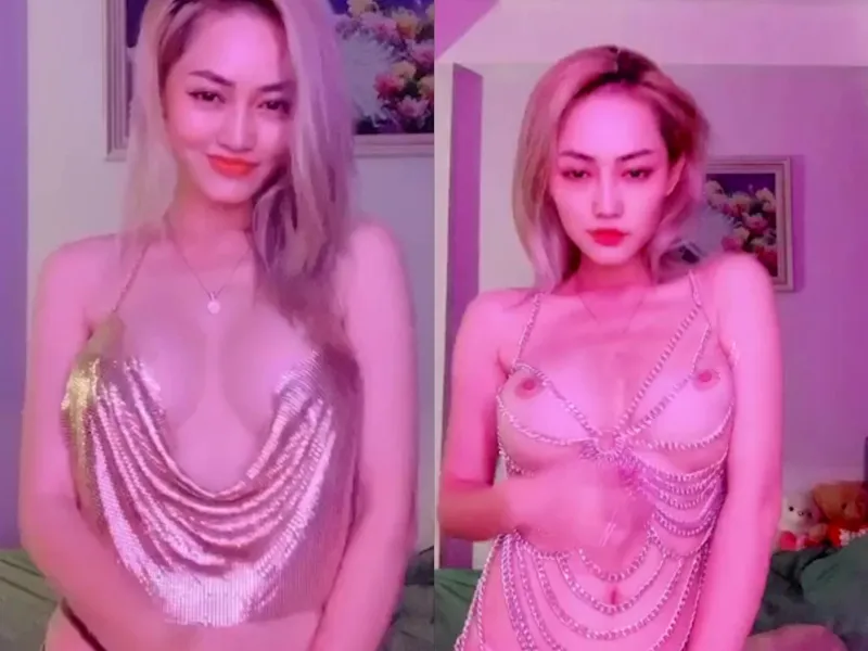 Em ngọc hà vú ngon dam dang tự sướng p1
